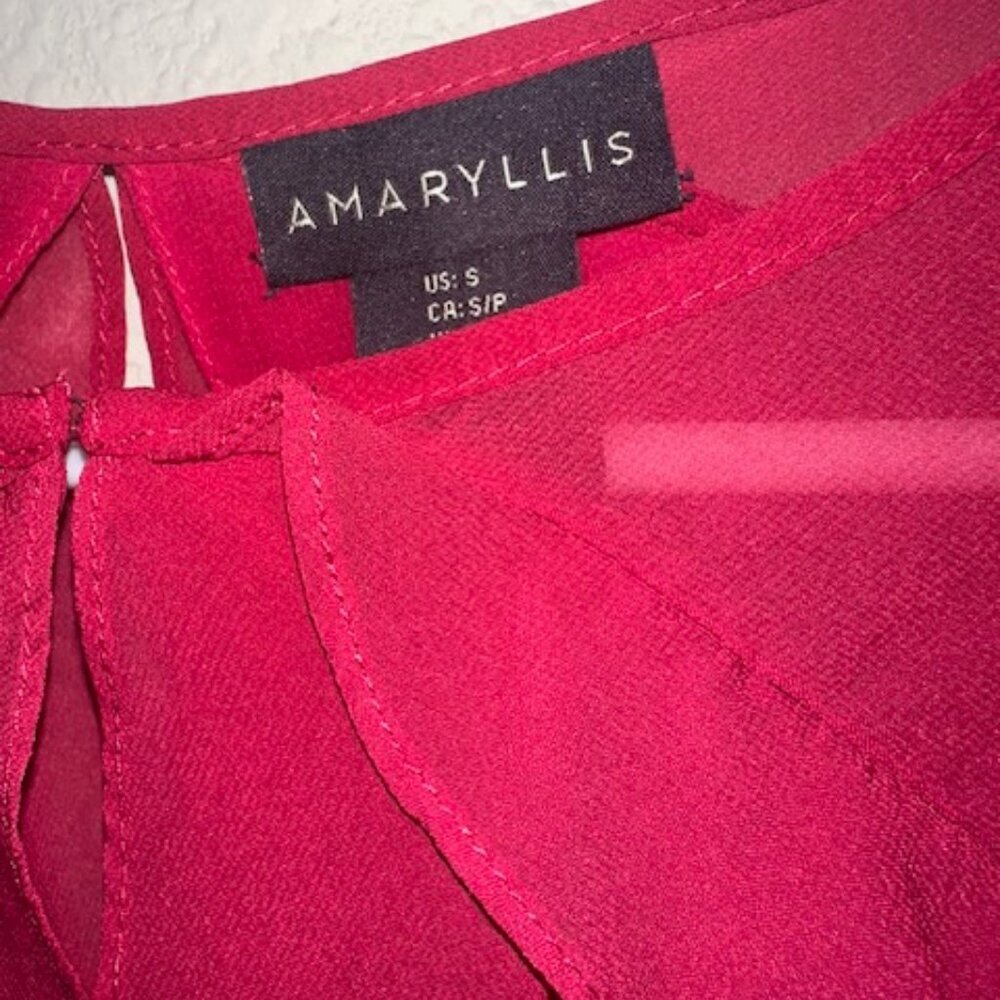 Amaryllis Ruffle Blouse -‎ Small - Picture 2 of 3